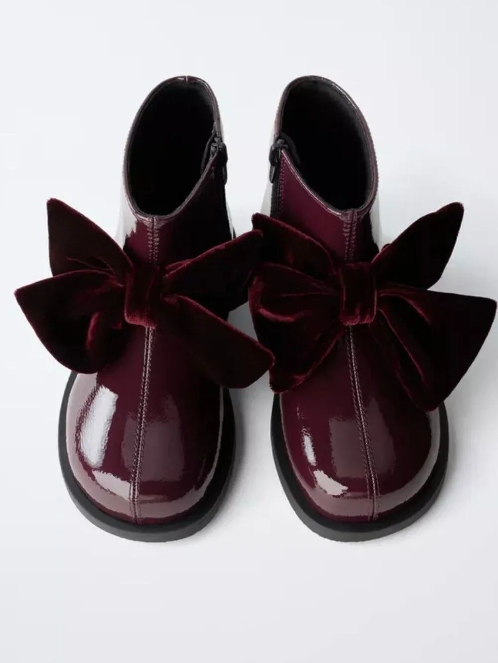 (BNWT) ZARA Patent Finish Bow Ankle Boots